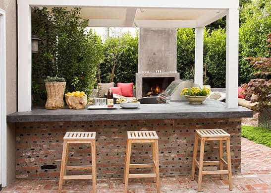 outdoor kitchen layout